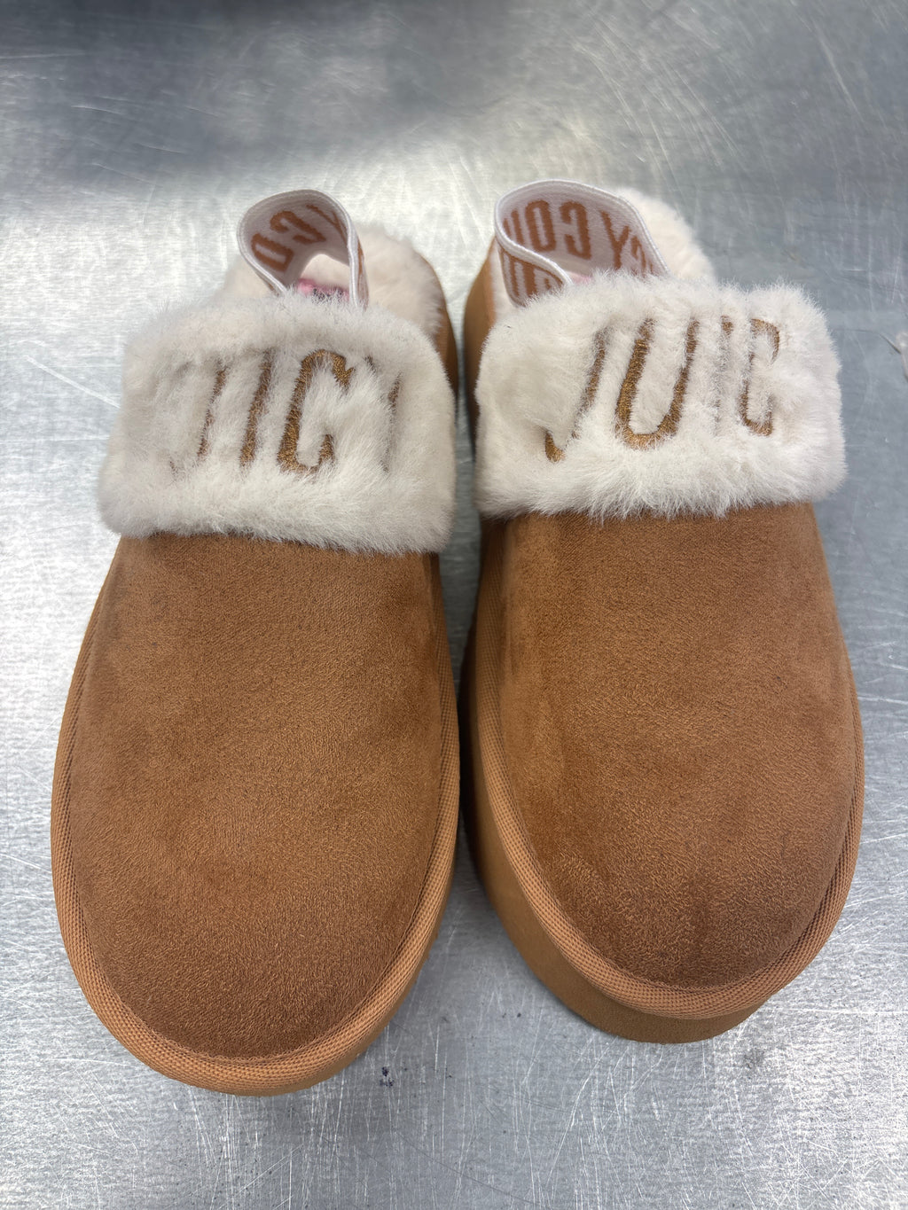 Women’s Juicy Couture Slippers (6)