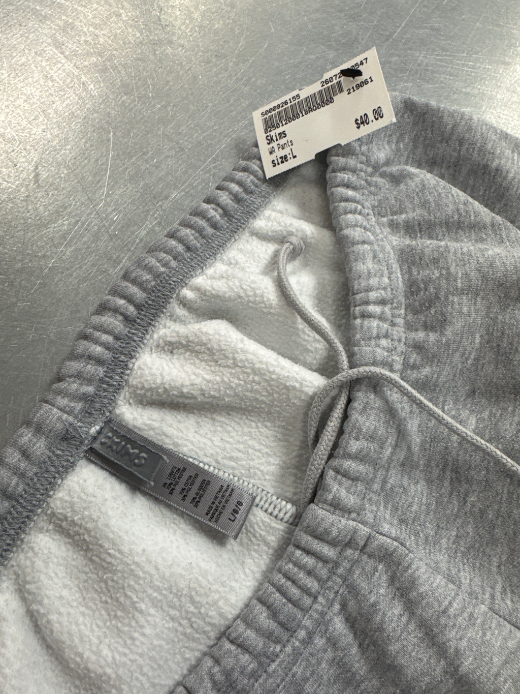 WOMEN SKIMS SWEATPANTS (L)