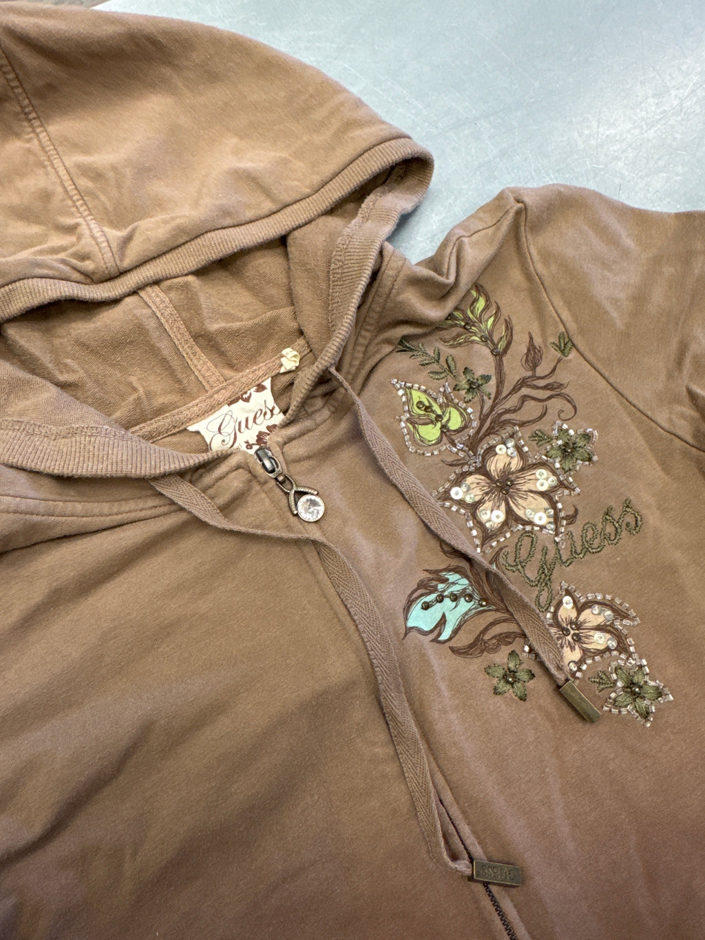 WOMEN VINTAGE GUESS HOODIE (S)