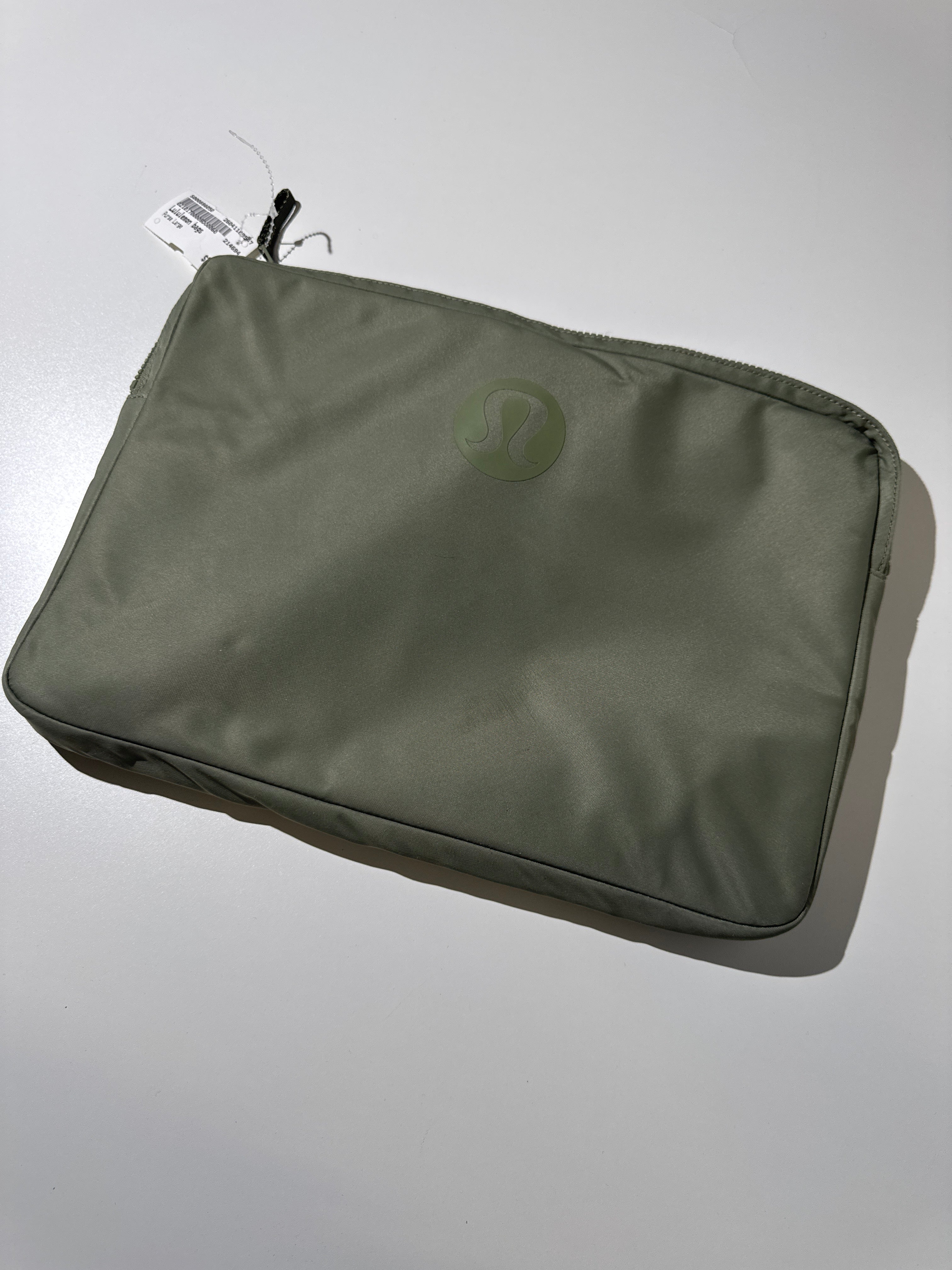 LULULEMON LAPTOP CASE