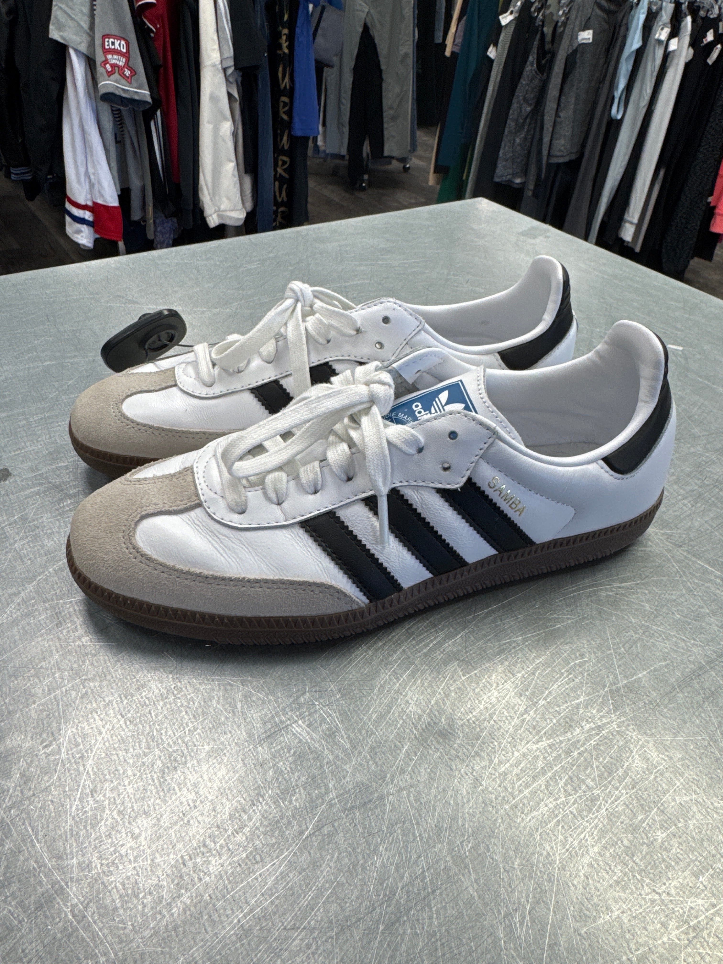 WOMEN ADIDAS SAMBAS (8.5W)